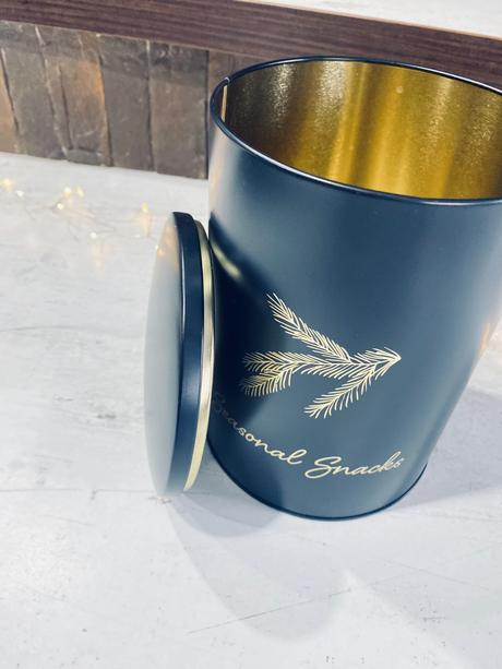 Nádoba na sušienky a pod., 