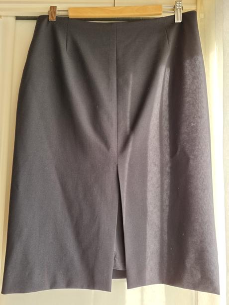 Tmavomodra puzdrova sukna, zara,xl