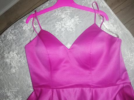 Princeznovské šaty, 38