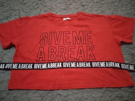 Tričko  crop top, 140