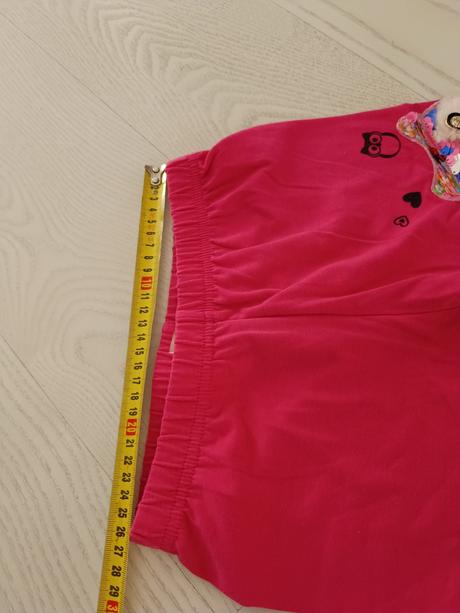 Ružové legíny so sovou, 140