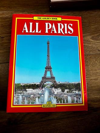 All paris,