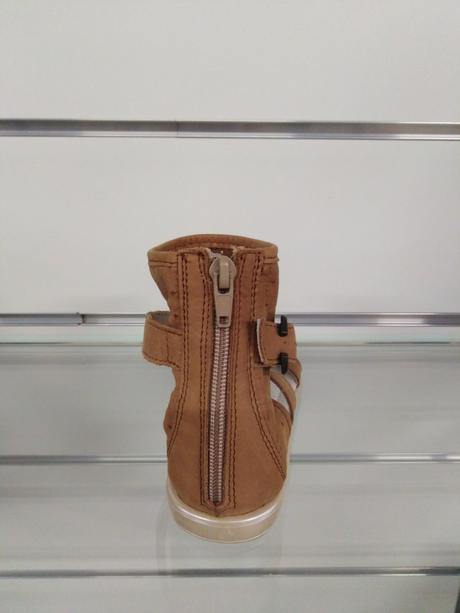 Dievčenské kožené sandálky b, 31 / 32 / 33