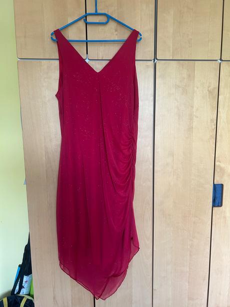 Spoločenské šaty, 44