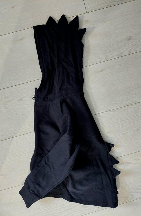 Čierna mikina, sinsay,116