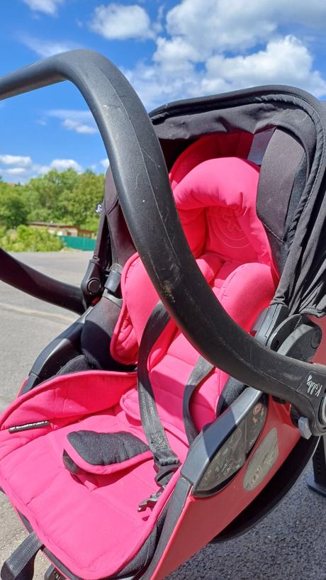 Na predaj vajíčko kiddy evoluna i-size +báza, kiddy