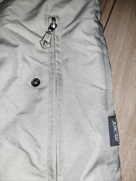 Lyžiarska bunda authority, 