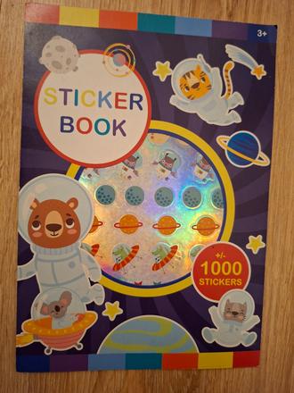 Kniha samolepiek - vesmír, 