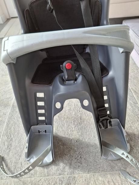 Predna cyklosedačka, 