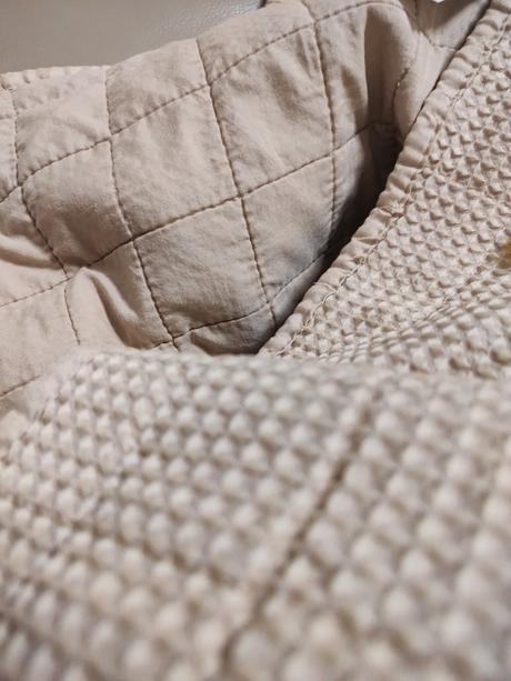 Jysk prehoz na posteľ, 