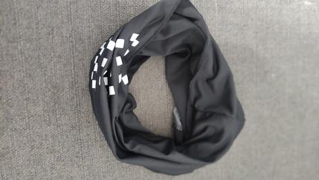 Športový nákrčník, top stav, tchibo