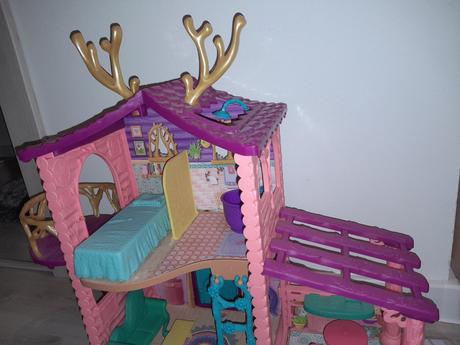 Domček pre bábiky, 