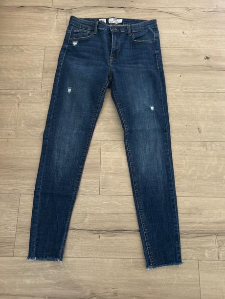 Elasticke rifle, bershka,40