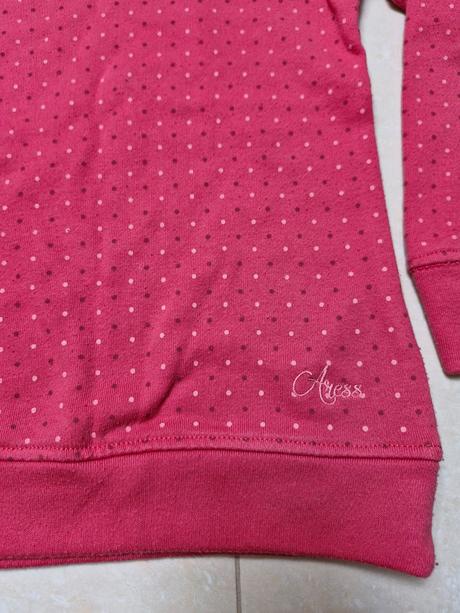 Dievcenska mikina, 128