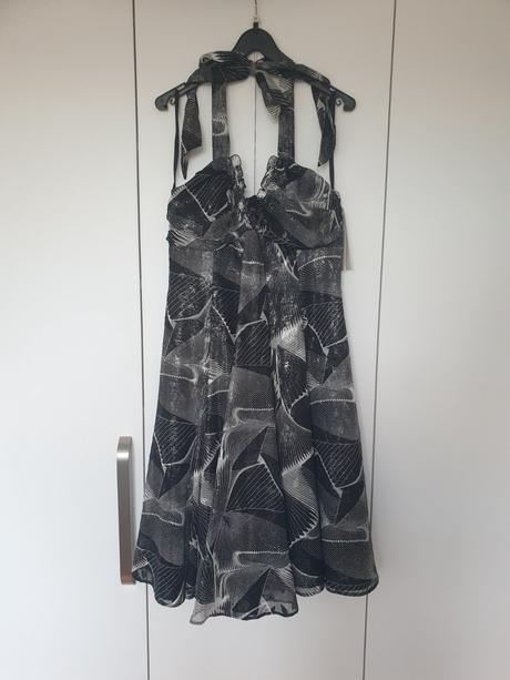 Spoločenské šaty, 34