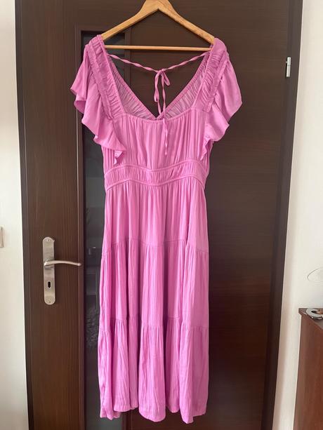 Nádherné šaty, xl