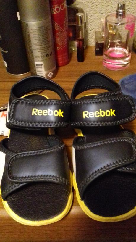 Sandalky, reebok,27