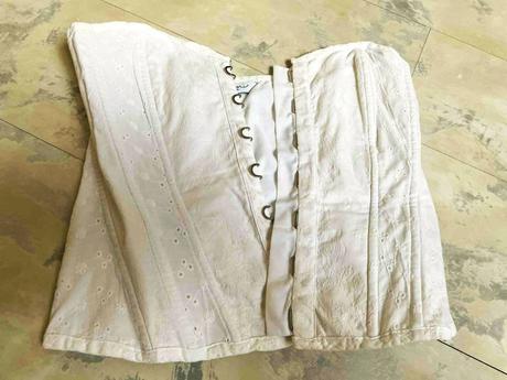 Madeirový top, new look,36