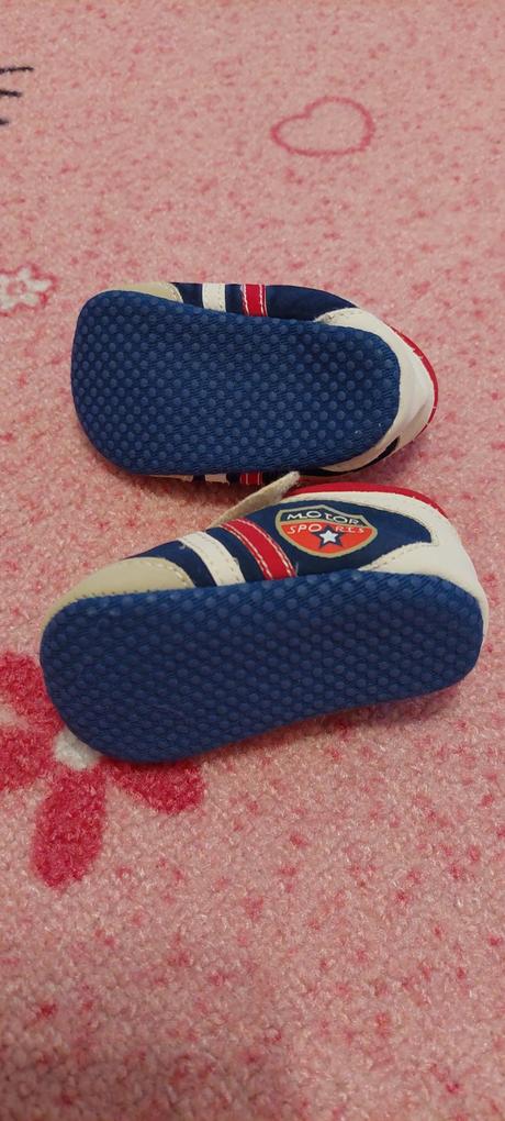 Topánočky pre bábo, <17