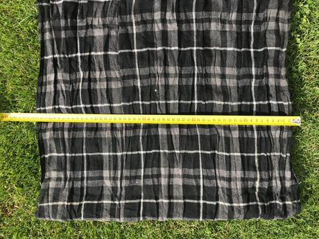 Krásny čierny kockovaný šál, 