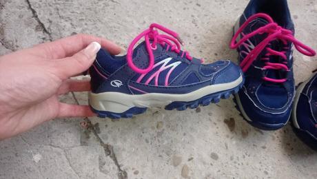 Turistické poltopánky, 28