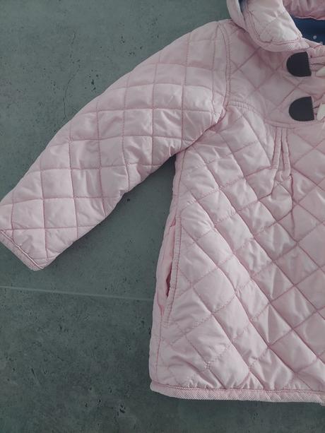 Krásna bledoružova bundička, 116