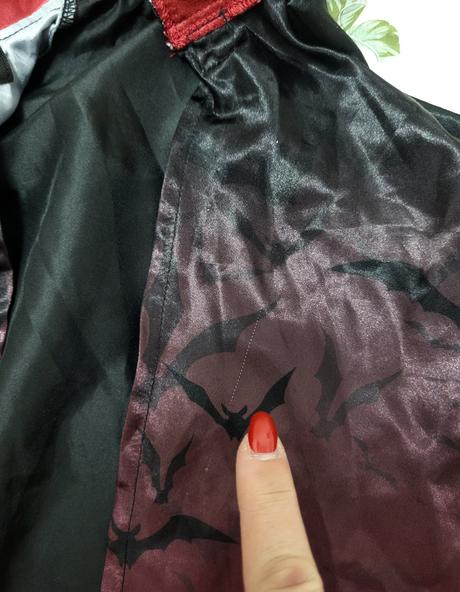 Plášť s netopiermi na 3-4 roky, 