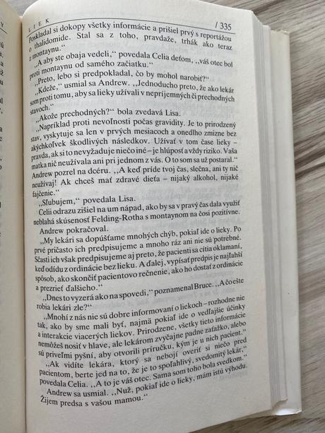 Retro stará kniha arthur hailey liek 1988,