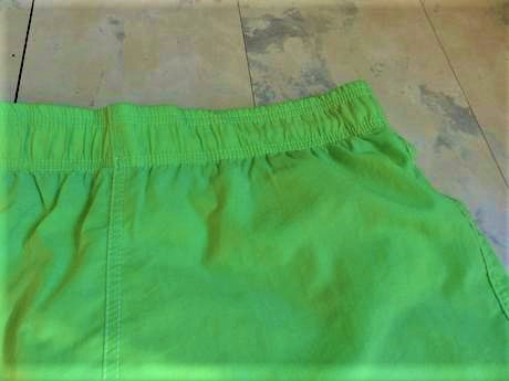 Neónkové šušťakové kraťasy /plavky, m