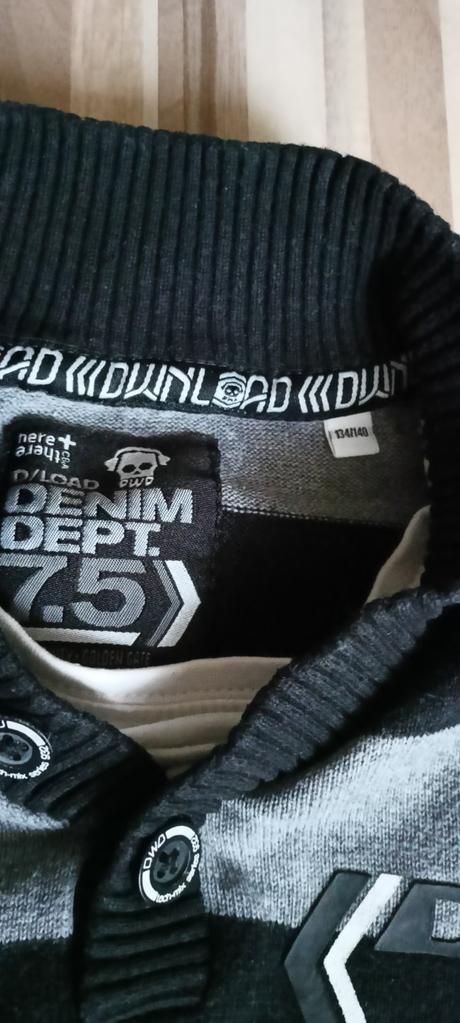 Sveter s dojmom, že sa pod ním skrýva tričko, denim,134