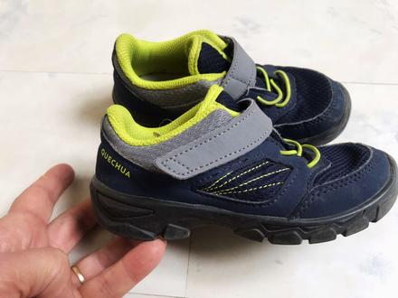 Ľahúčke botasky quechua, decathlon,27