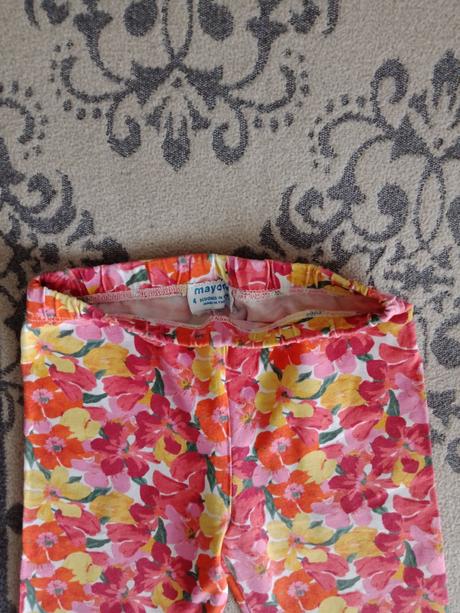 Dievčenské kraťasy zn.mayoral veľ.104, 104