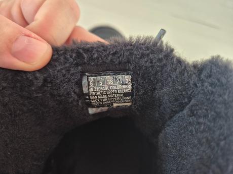 Dievcenske zateplene topanky sketchers, skechers,38