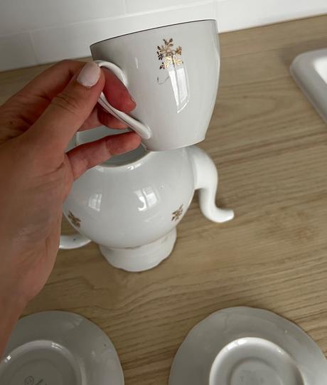 Bielo - zlatá porcelánová čajová súprava bohemia,