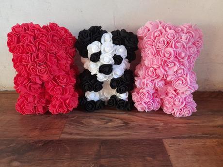 Panda z penovych ruziciek, 