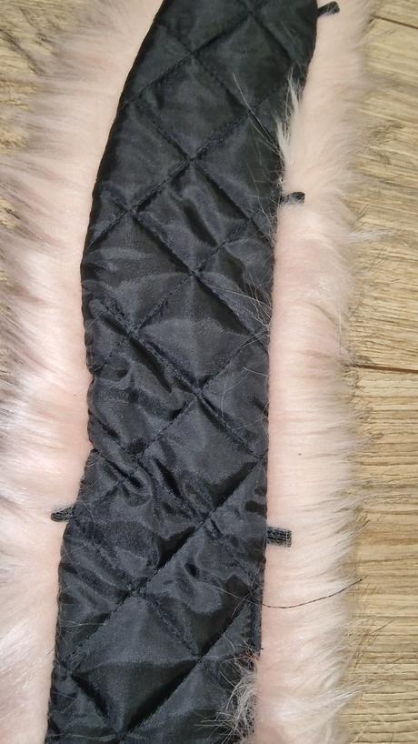 Kožušina na kapucňu, 