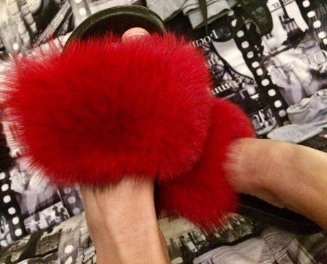 Dámske šľapky s pravou kožušinou, 38