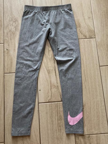 Leginy, nike,s