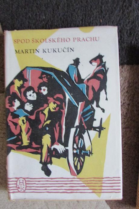 Spod skolskeho prachu kukucin martin,