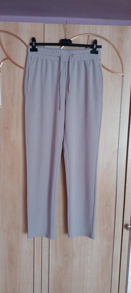 Nohavice na volni čas, sinsay,m