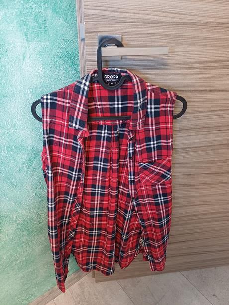 Károvaná vesta, xs