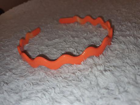 Čelenky rôzne všetky po 0.5 centov za 1ks, 