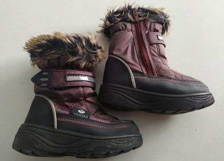 Dievčenské snehule, 25