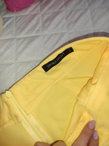 Siroke žlté nohavice, l