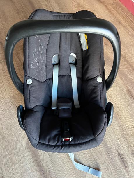 Autosedacka-vajicko, maxi cosi