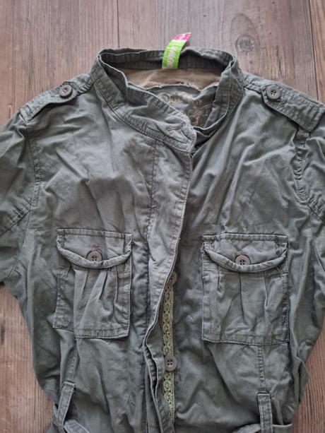 Khaki bundicka, primark,38