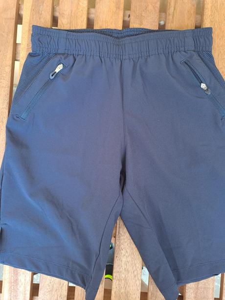 Športové kraťasy, decathlon,152