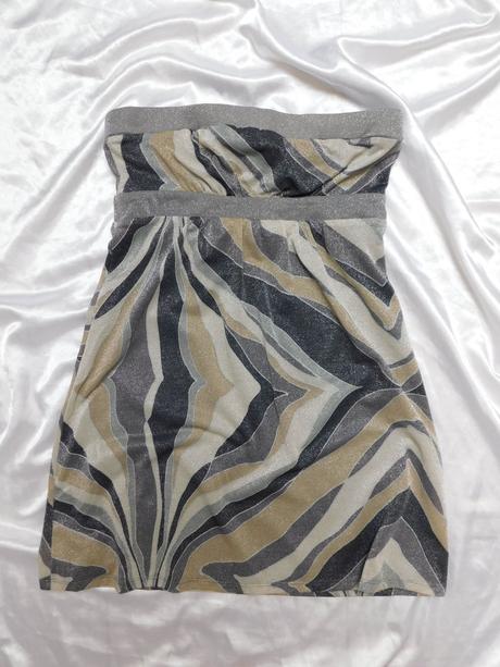 Pekne mini saty/predlzeny top, warehouse,38