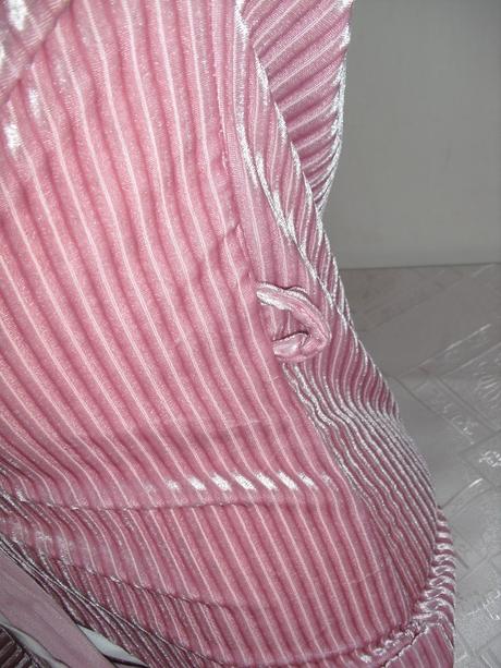 Zamatovy romanticky zupancek, m