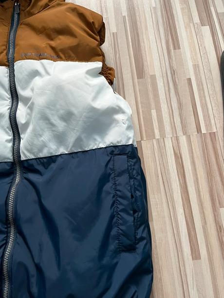 Veľ. 164 zn. reserved šmrncová prechodná vesta, reserved,164